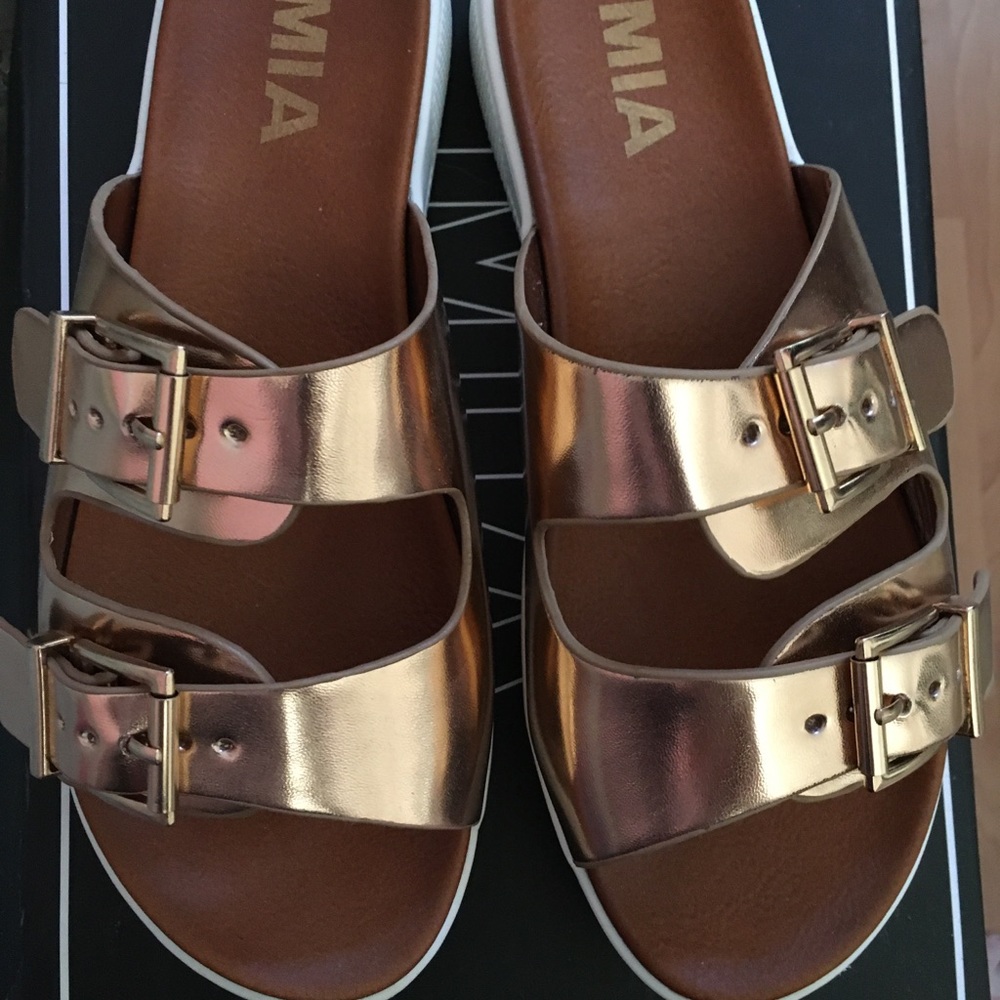 MIA Slide Sandals 7M Rose Gold New In Box.